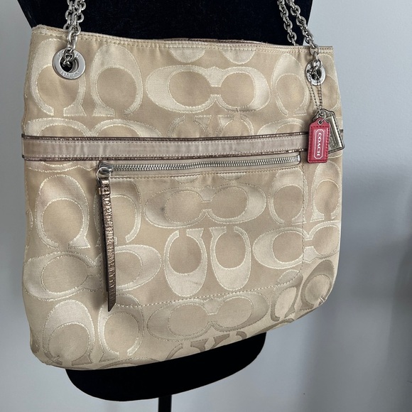 Coach Beige Signature Shoulder Bag G1282-21161 - Picture 1 of 9